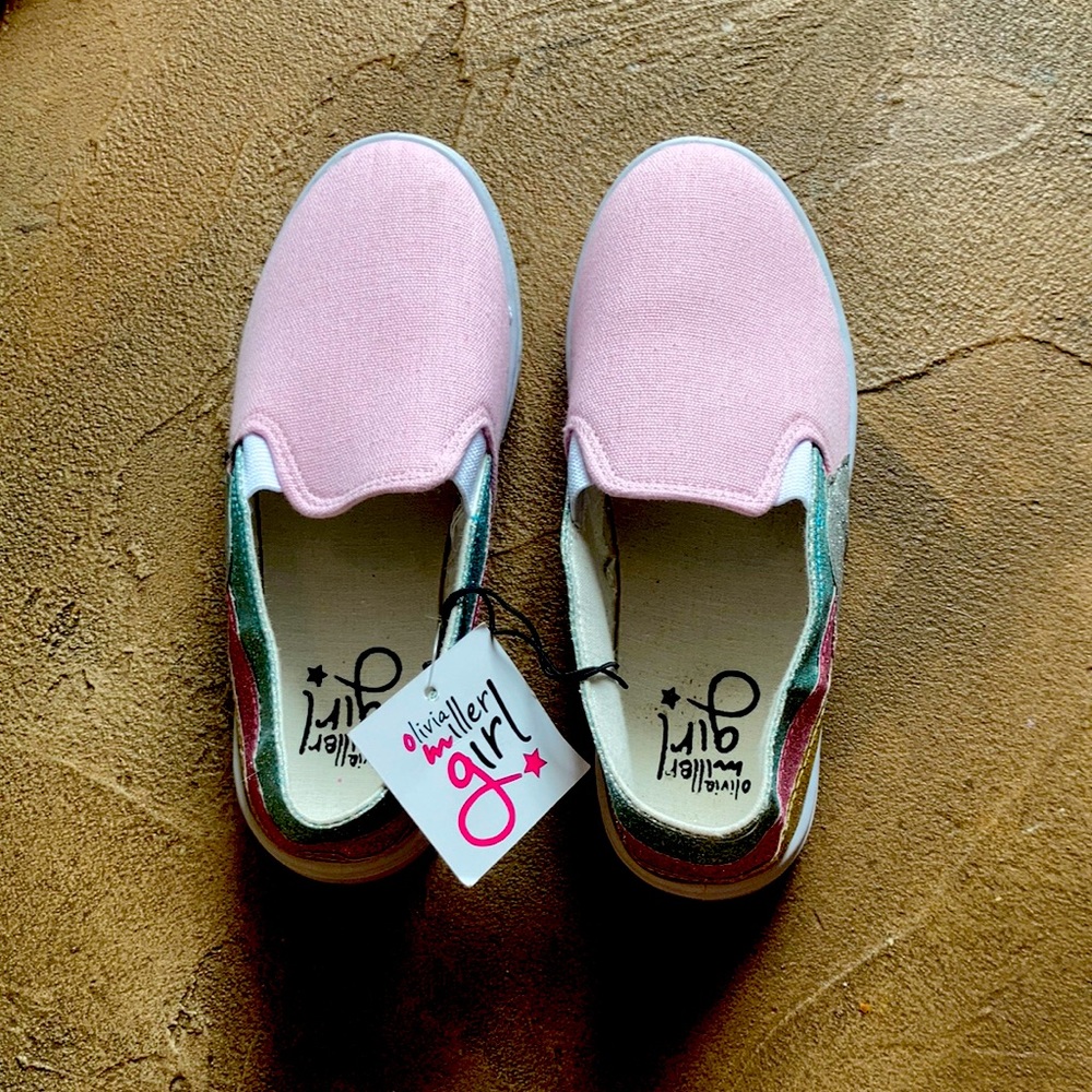 Girls shoes